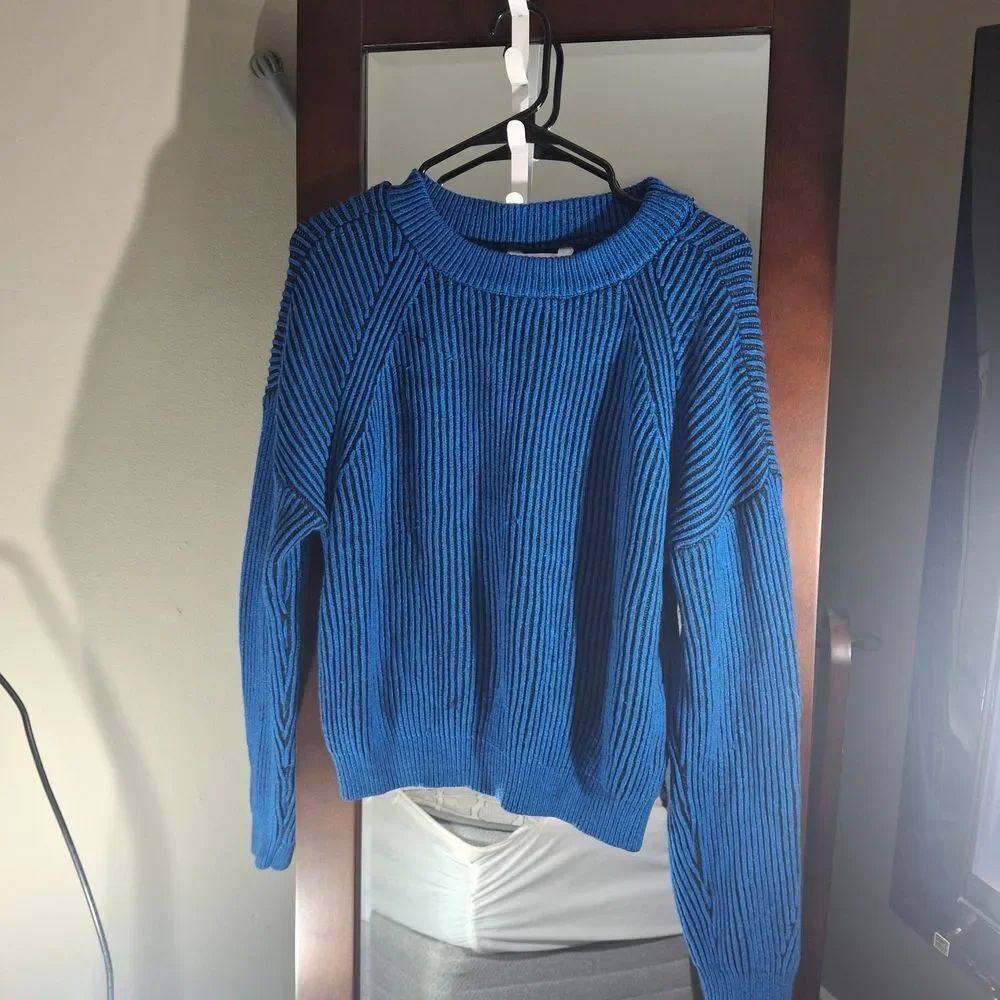 No Boundaries Royal Blue Ribbed Crewneck Sweater